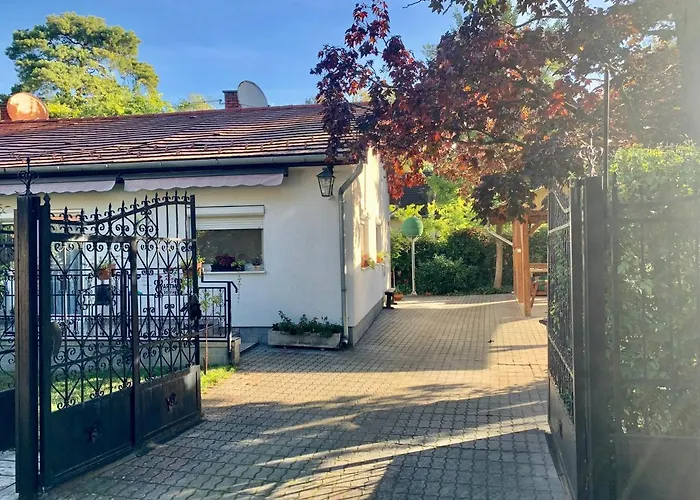 Rose Apartman