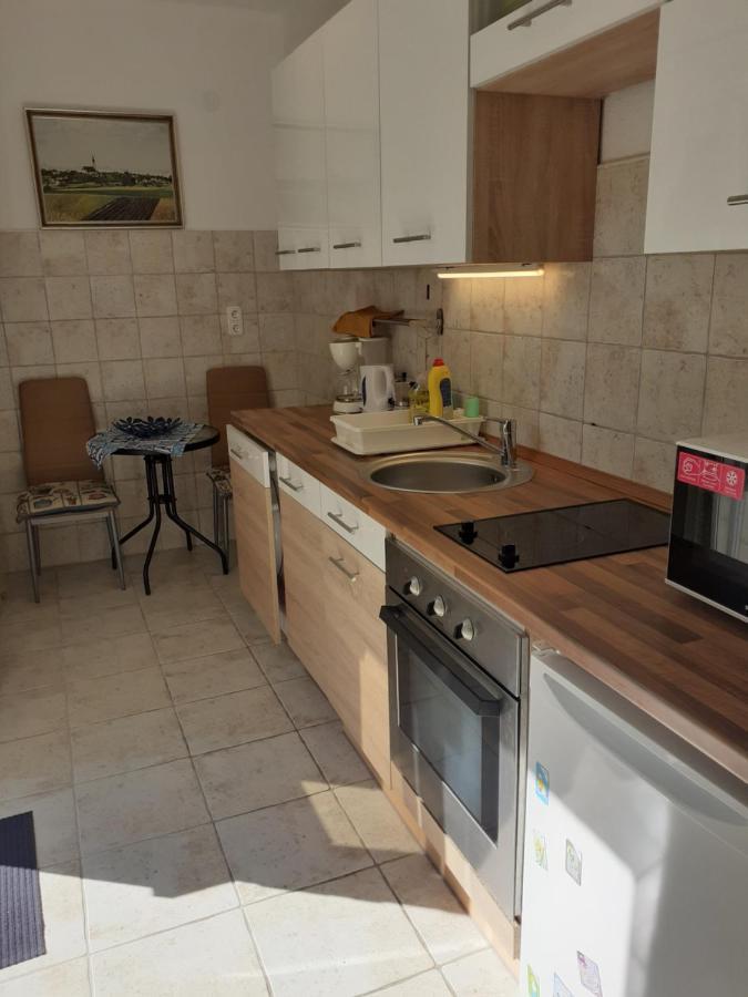 Rose Apartman * Balatonlelle